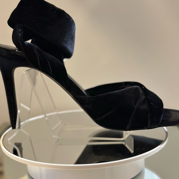 VINCE CAMUTO | Anyria Velvet Party Heels - Picture 11 of 13